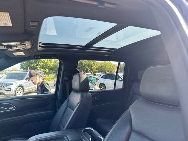 2021 Chevrolet Suburban High Country