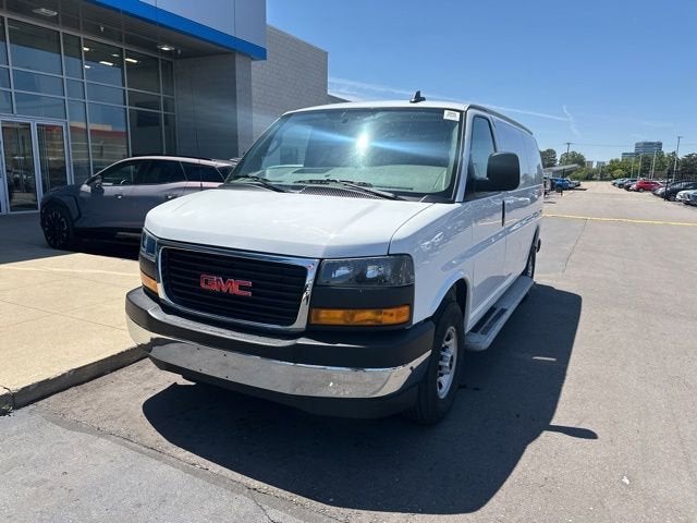 2024 GMC Savana 2500's photo