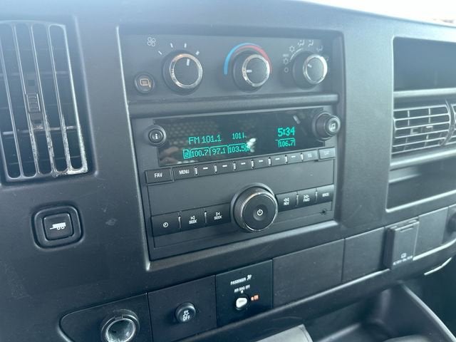 2024 GMC Savana Cargo 2500 Work Van