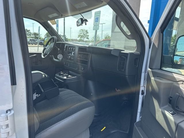 2024 GMC Savana Cargo 2500 Work Van