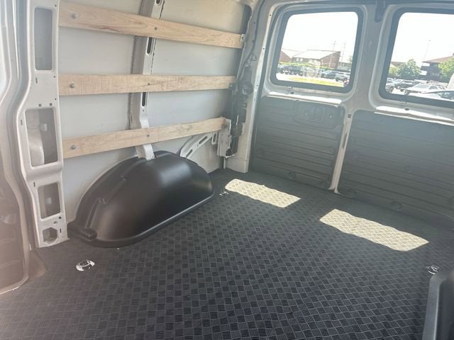2024 GMC Savana Cargo 2500 Work Van