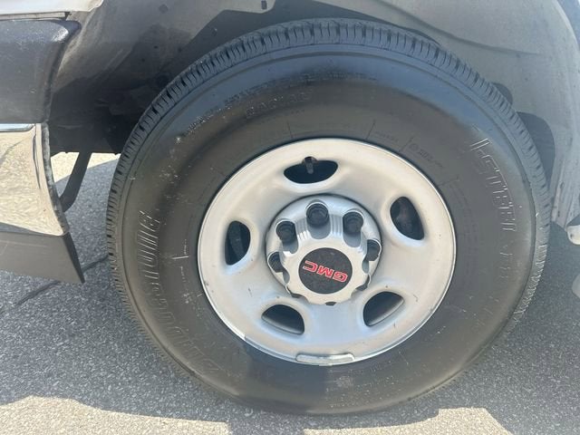2024 GMC Savana Cargo 2500 Work Van