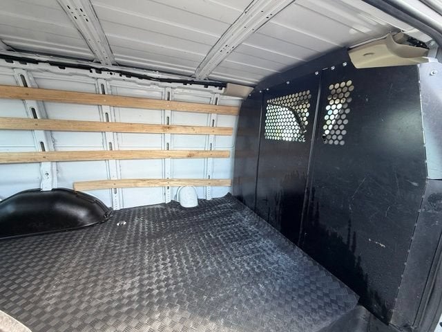 2025 GMC Savana Cargo Work Van