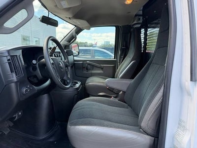 2025 GMC Savana Cargo Work Van
