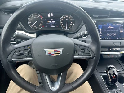 2023 Cadillac XT4 Premium Luxury