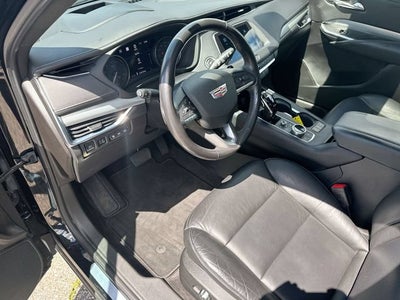 2023 Cadillac XT4 Premium Luxury