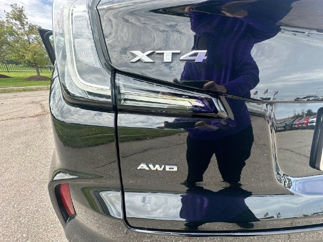 2024 Cadillac XT4 Sport