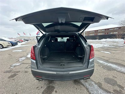 2022 Cadillac XT5 Luxury