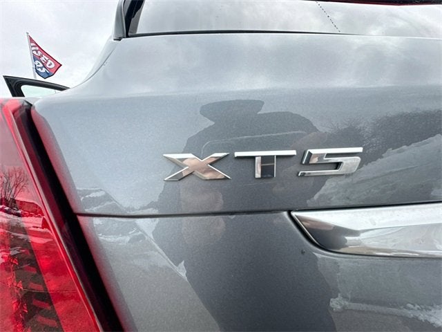 2022 Cadillac XT5 Luxury