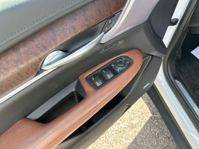 2024 Cadillac XT5 Sport