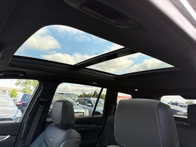 2024 Cadillac XT6 Luxury
