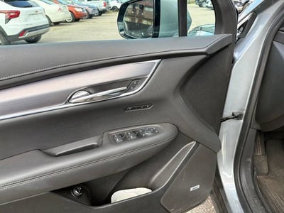 2024 Cadillac XT6 Luxury