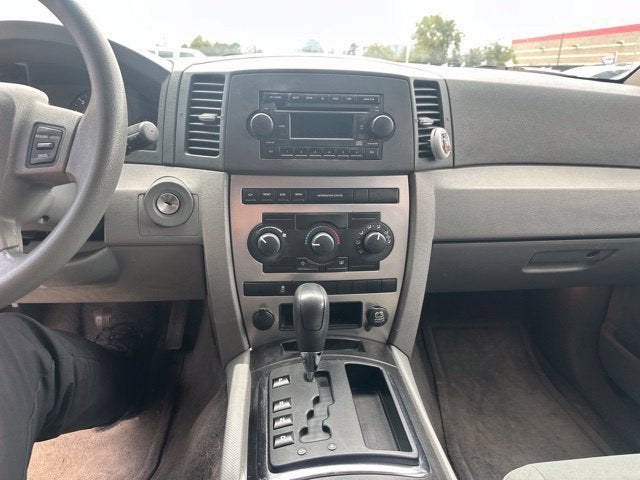 2005 Jeep Grand Cherokee Laredo