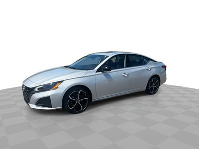 2025 Nissan Altima SR