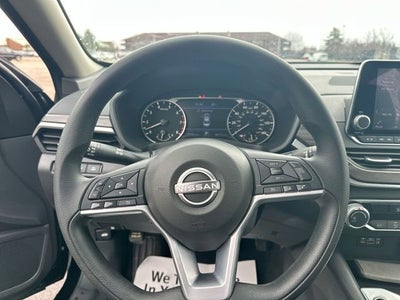 2025 Nissan Altima SV FWD