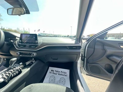 2025 Nissan Altima SV