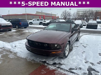 2007 Ford Mustang Deluxe
