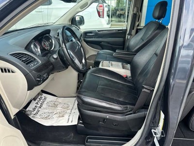 2013 Chrysler Town & Country Touring