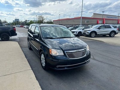 2013 Chrysler Town & Country Touring