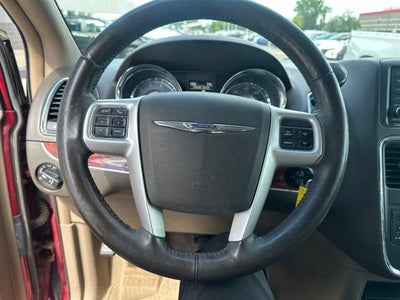 2016 Chrysler Town & Country Touring