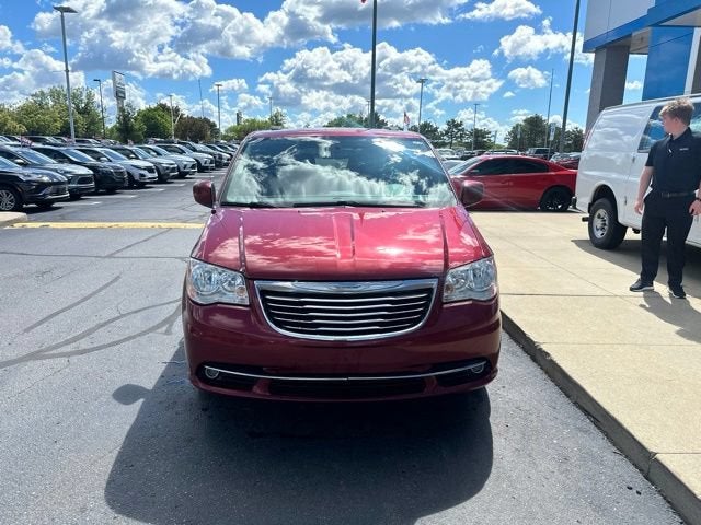 Used 2016 Chrysler Town & Country Touring with VIN 2C4RC1BG8GR194114 for sale in Southfield, MI