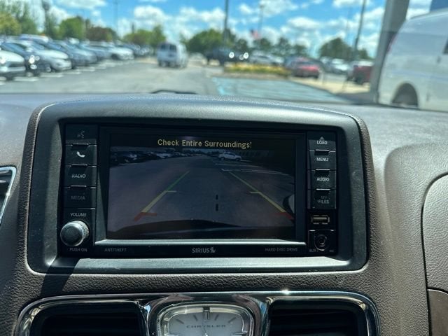 2016 Chrysler Town & Country Touring
