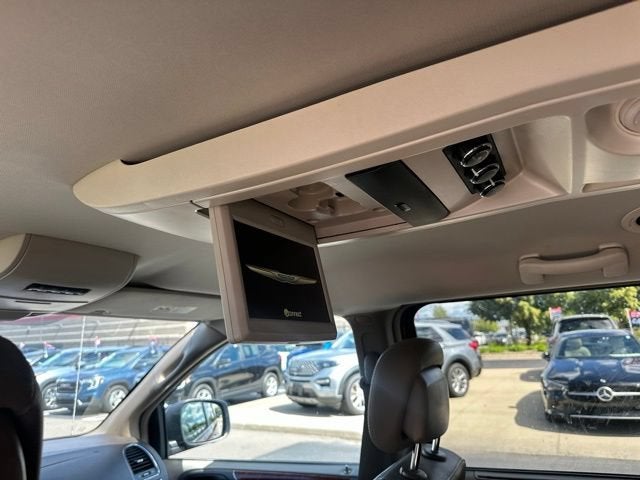 2016 Chrysler Town & Country Touring