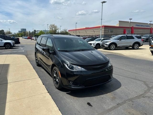 2018 Chrysler Pacifica Touring L Plus