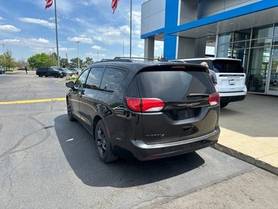 2018 Chrysler Pacifica Touring L Plus