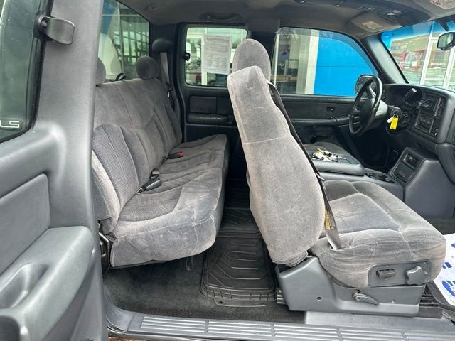 2002 Chevrolet Silverado 1500 LS