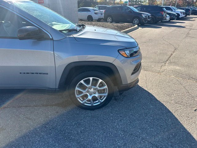 2023 Jeep Compass Latitude Lux