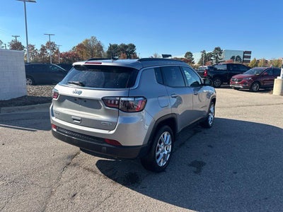 2023 Jeep Compass Latitude Lux