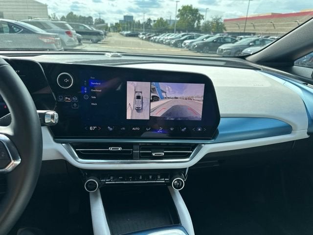 2024 Chevrolet Equinox EV 2LT