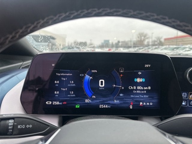 2025 Chevrolet Equinox EV LT