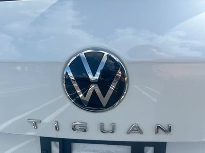 2024 Volkswagen Tiguan 2.0T SE R-Line Black