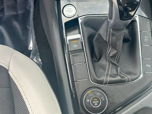 2025 Volkswagen Taos SE