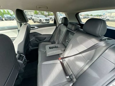 2025 Volkswagen Taos SE