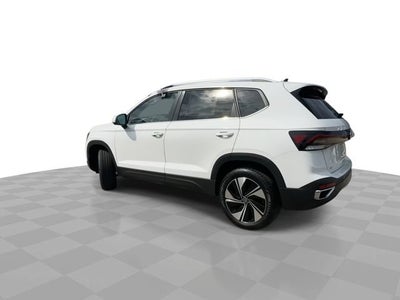 2025 Volkswagen Taos SE