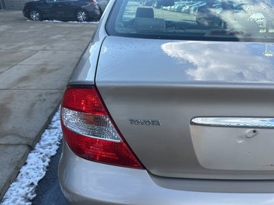 2004 Toyota Camry LE