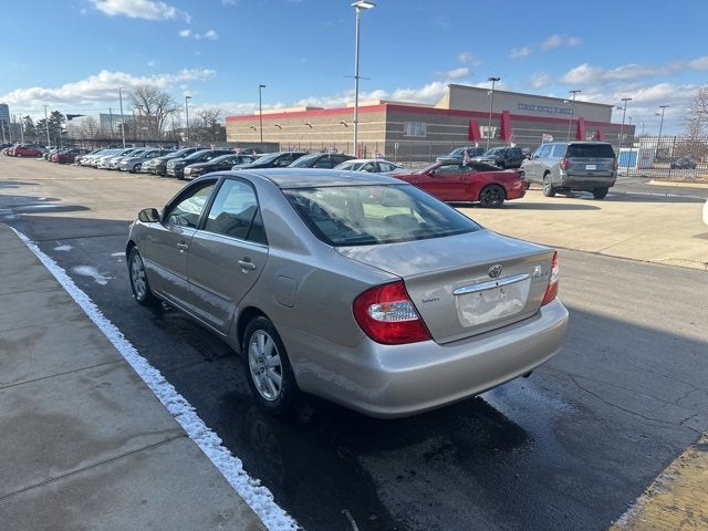 2004 Toyota Camry LE