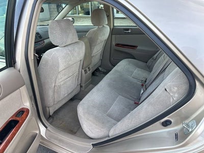 2004 Toyota Camry LE