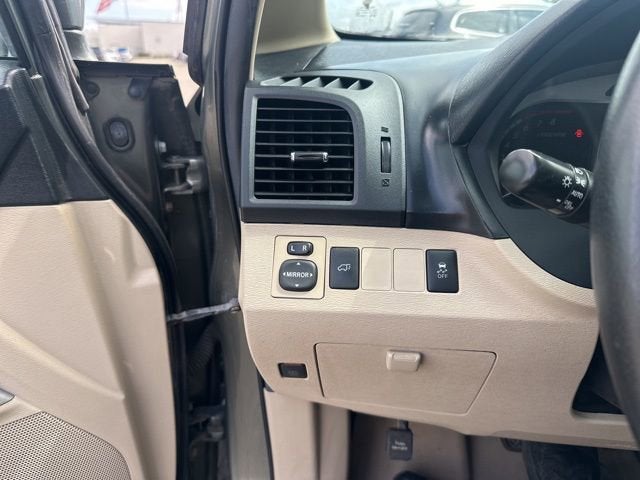 2013 Toyota Venza LE