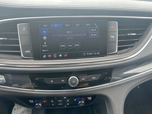 2020 Buick Enclave Essence