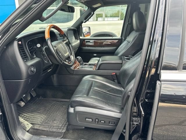 2016 Lincoln Navigator Select