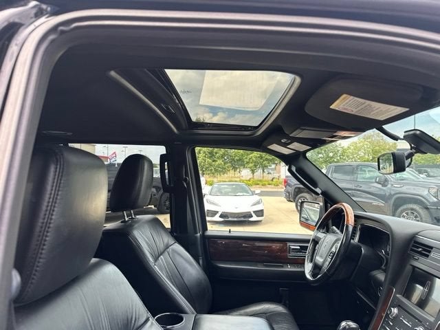 2016 Lincoln Navigator Select