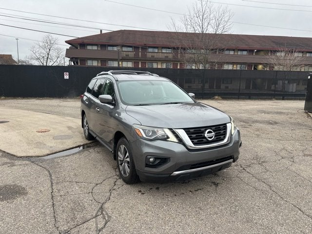 2017 Nissan Pathfinder SV