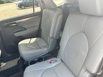 2023 Toyota Highlander Hybrid Limited