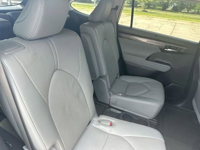 2023 Toyota Highlander Hybrid Limited