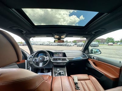 2022 BMW X5 M50i