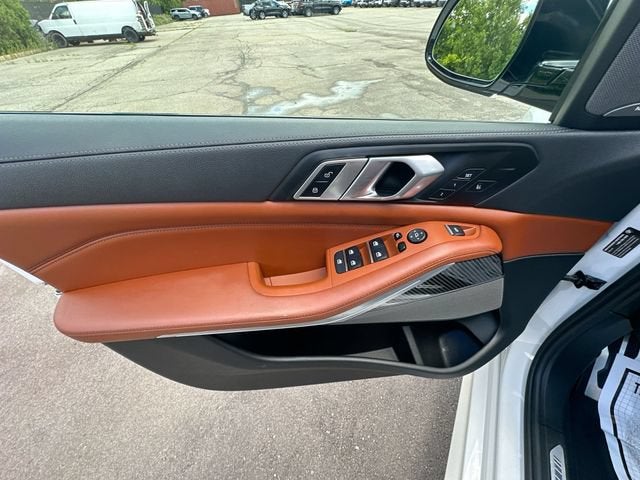 2022 BMW X5 M50i